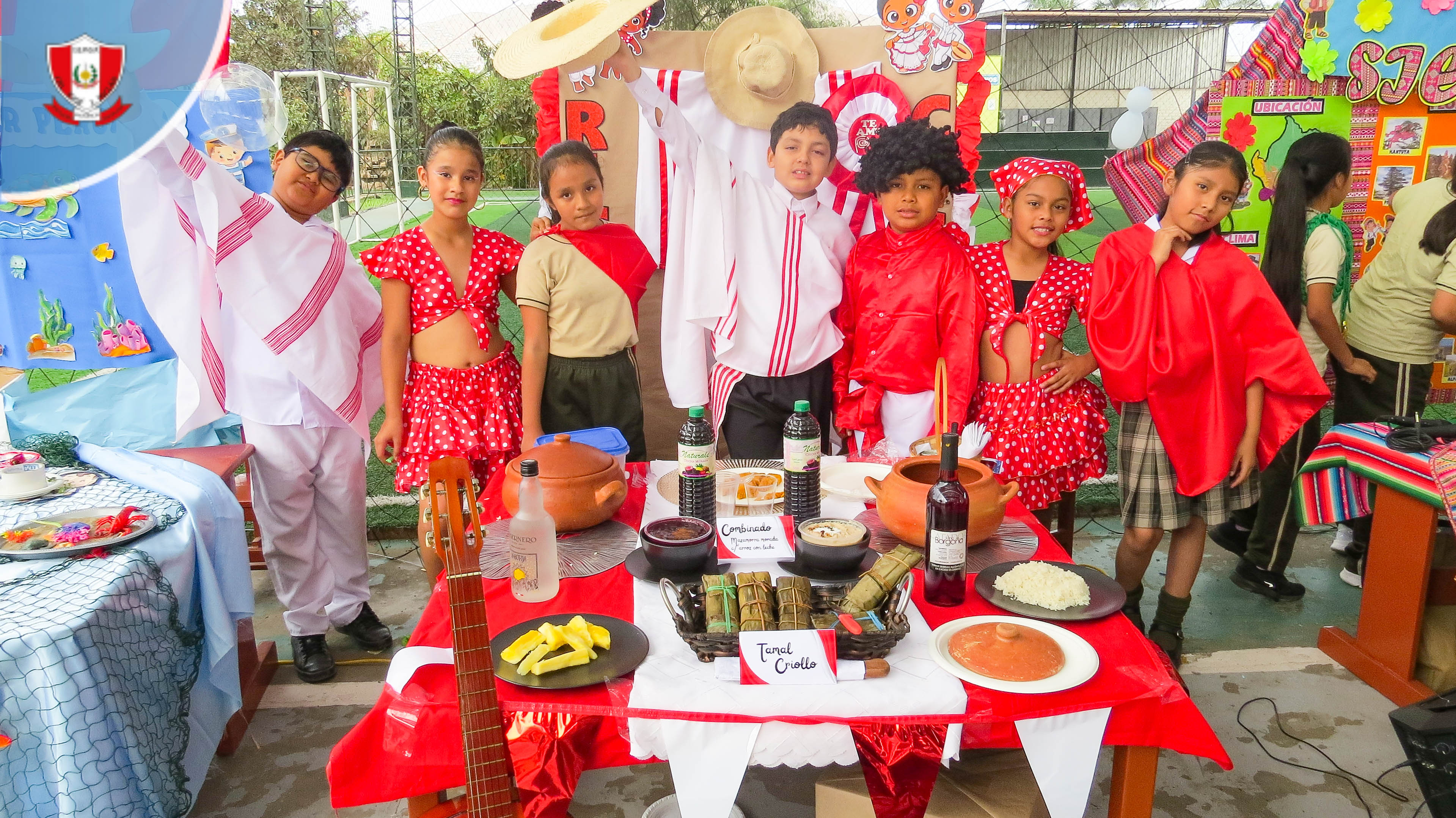 ESTUDIANTES PARTICIPARON EN EL FESTIVAL DE LAS REGIONES