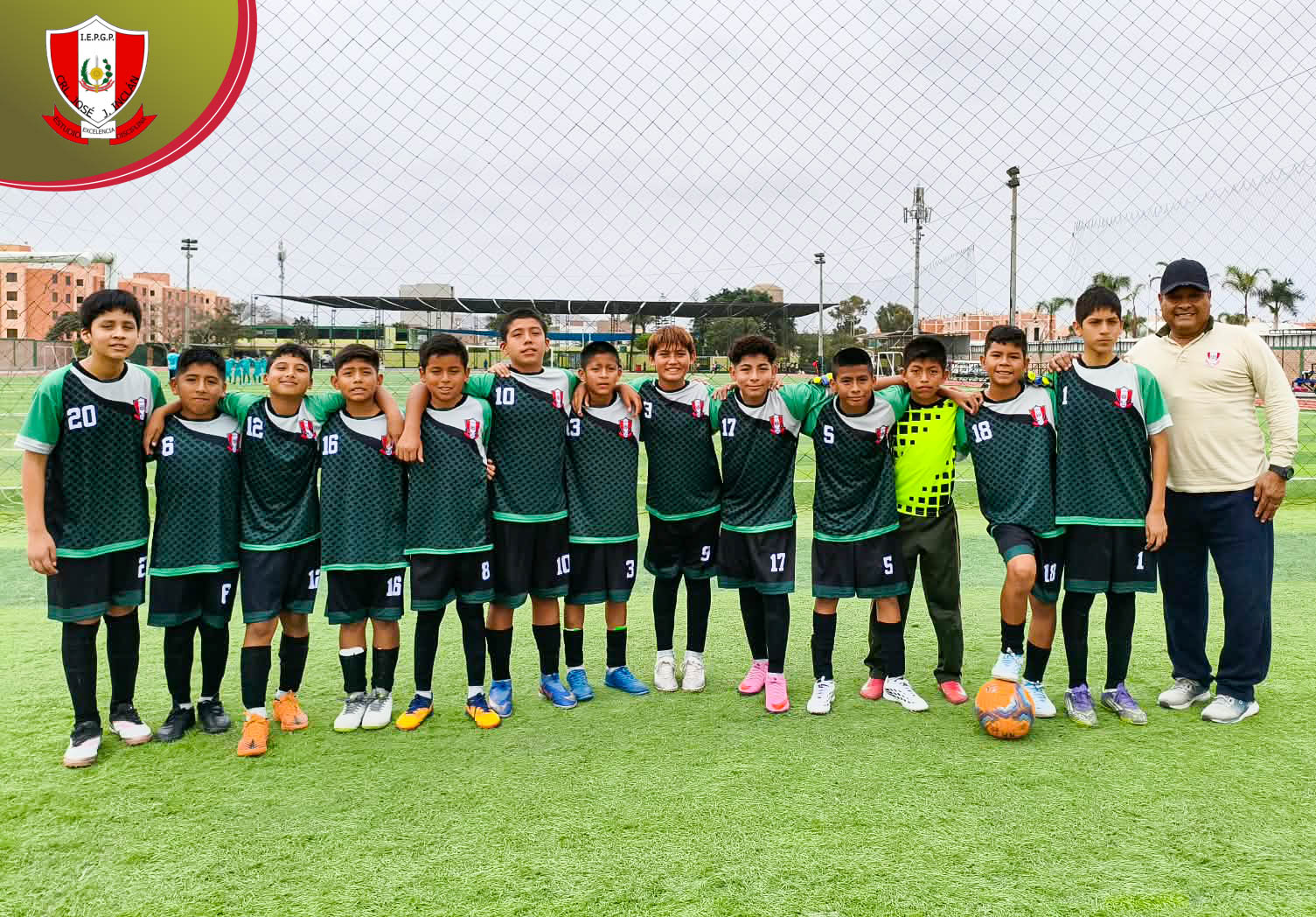 NUESTRO EQUIPO DE FÚTBOL LOGRÓ UNA CONTUNDENTE VICTORIA EN LOS JUEGOS ESCOLARES